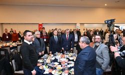 Akın, yerel ve ulusal basın temsilcileriyle buluştu