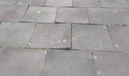 Gömeç parkı çocuklar için tehlikeli oldu