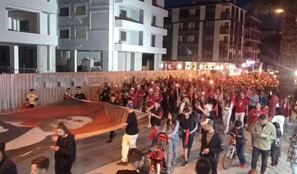 Gömeç’te fener alayı ile 19 Mayıs etkinlikleri başladı