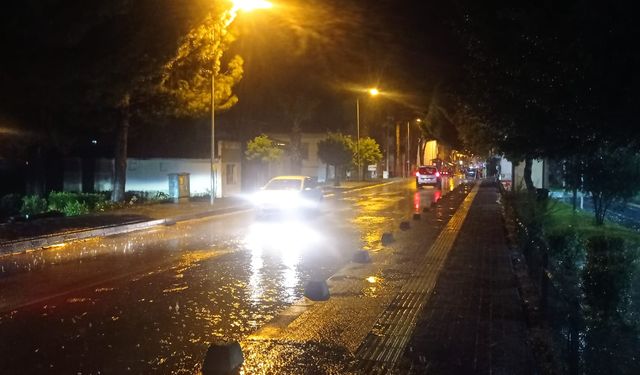 Gömeç halkı araçlarıyla sokaklardaydı