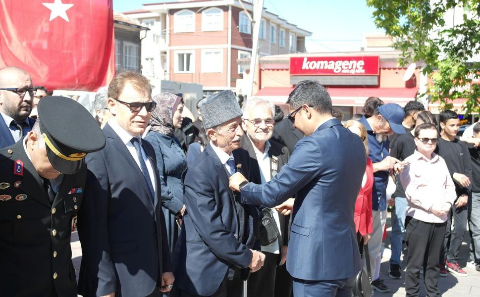 İşte Devletin Gazisine saygısı