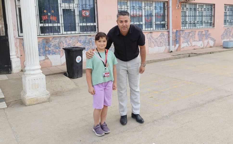Ahmet Tulun Himam İlkokuluna bir madalya daha